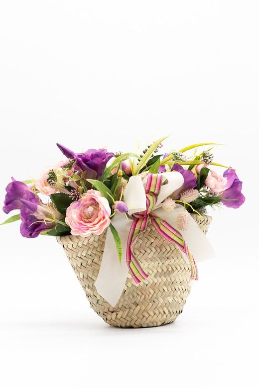 Cestos de palma con Flores artificiales