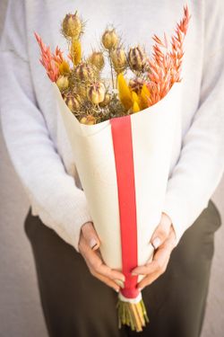 Alegre bouquet variado de flores Phoenix