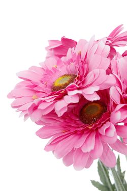 Alegre ramillete artificial de gerberas rosadas