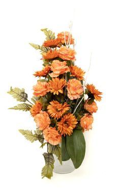 Alegre buquê de flores artificiais para cemitério de rosas laranja