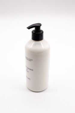 Loção para as mãos e corpo 500ml Black Orquid & Lily. Bouquet CERERIA MOLLA 1899