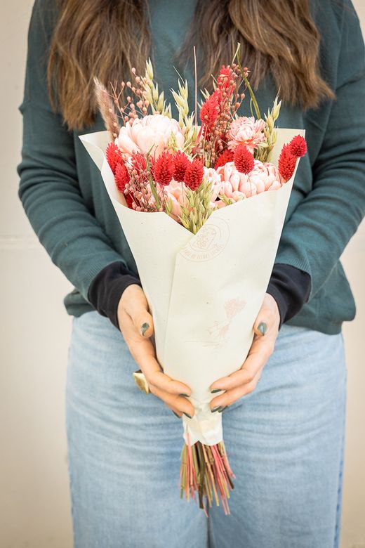 Bouquet Flourish Delighted Carry