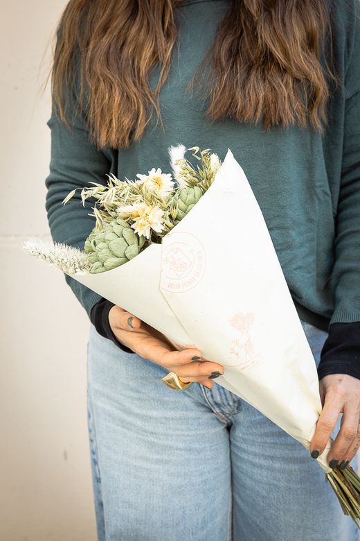 Bouquet Flourish Delighted Noah