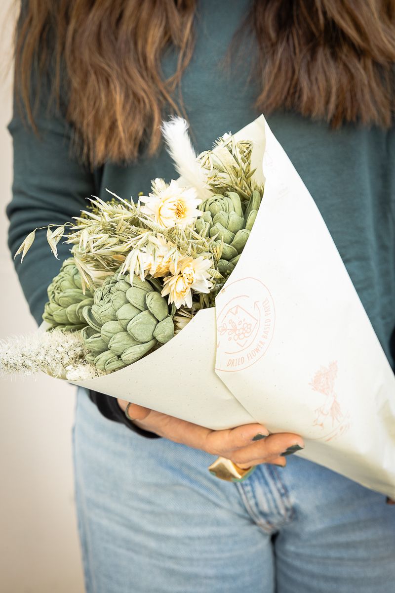 Bouquet Flourish Delighted Noah