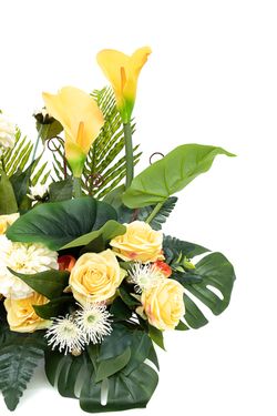 Cálida jardinera para cementerio en tonos amarillos