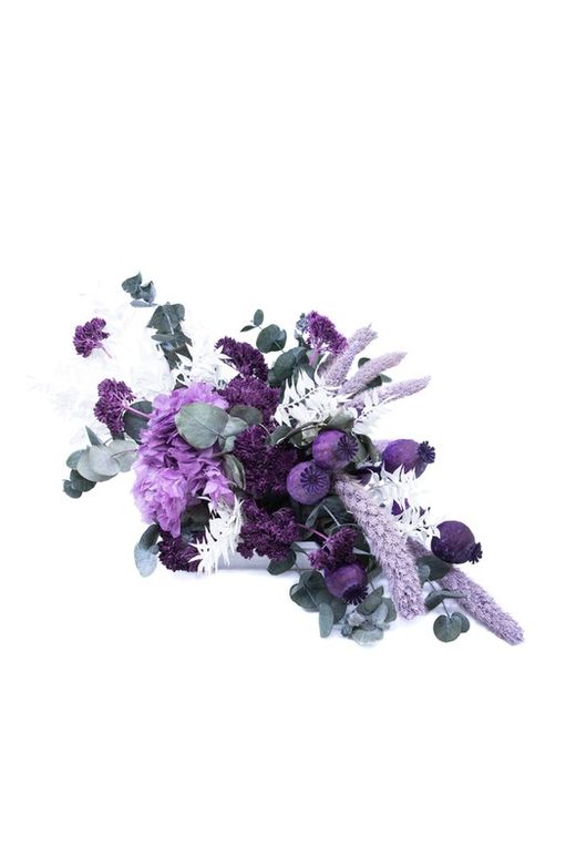 Centro alargado color violeta. Elegancia en movimiento