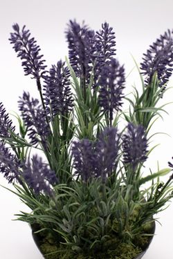 Centro de flores de lavanda artificial