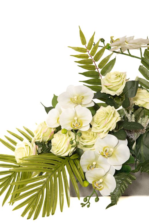 Centro de flores para tumbas de cementerio en color blanco