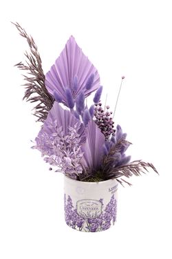 Centro delicado de flores secas y preservadas en color lila