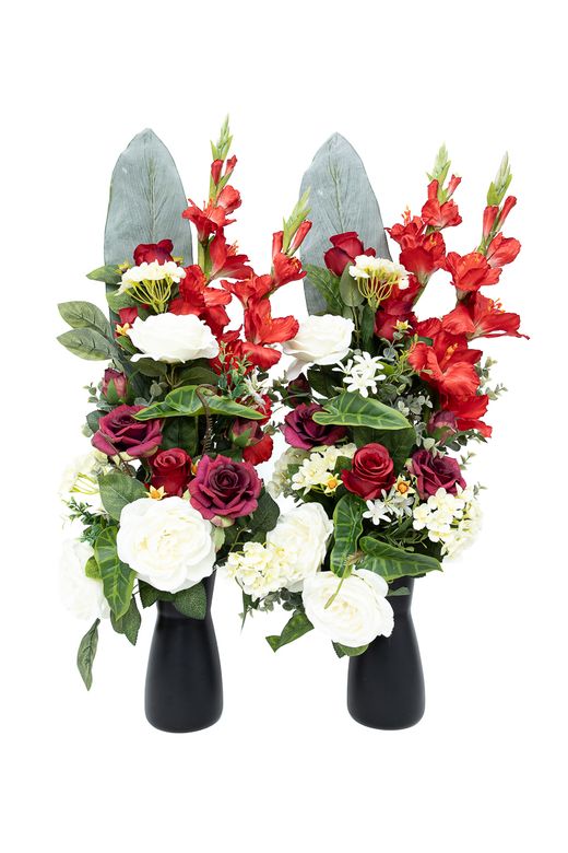 Clásico ramo floral de cementerio en colores rojo y blanco