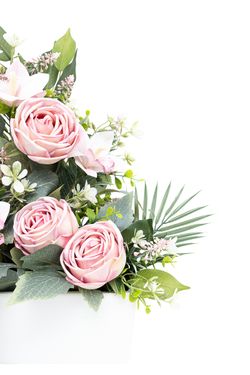 Delicada jardinera para cementerio en tonos rosas