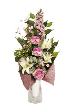 Delicado ramo de flores artificiales en color rosa empolvado