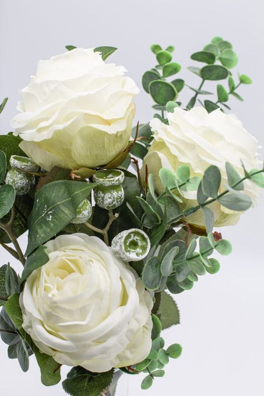 El clásico de los bouquets, rosas inglesas XL en colo blanco.