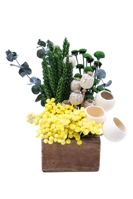 Elegancia natural en una caja decorativa de madera