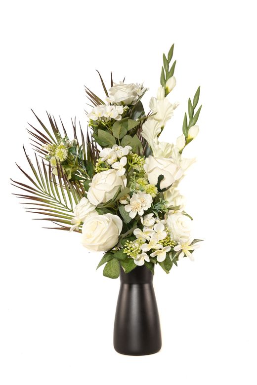 Elegante y clásico ramo de flores artificiales blancas