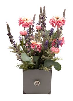 Encantador centro artificial con lavanda y zinnias rosas