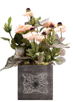 Encantador centro artificial en tonos salmón y rosado