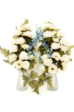 Espectacular buquê de flores para nichos, sepulturas e lápides de cemitérios com flores azuis