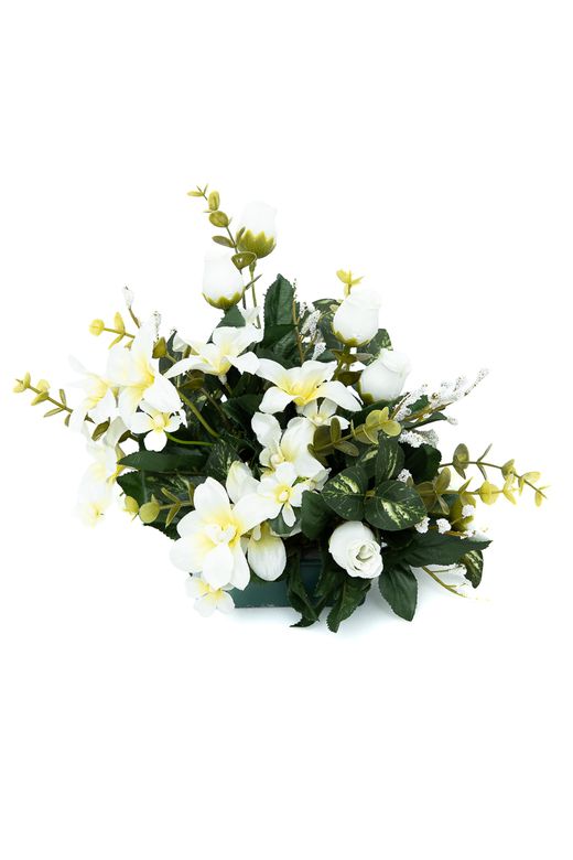 Exquisito pequeño centro floral de cementerio con rosas pitiminí
