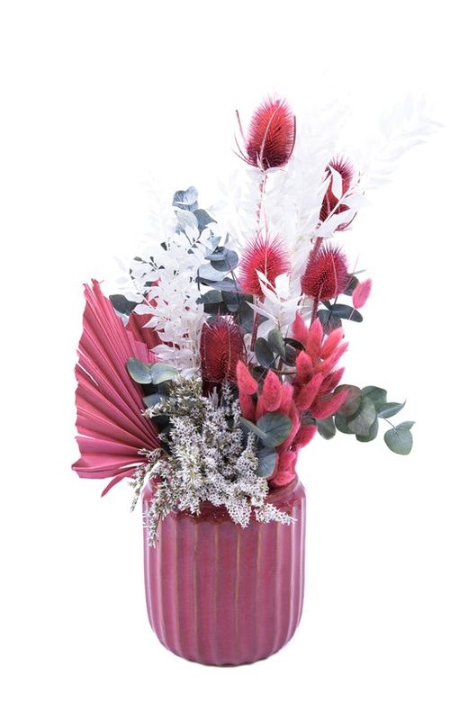 Fucsia salvaje: Eucalipto, palma seca y flores en tonos fucsia y blanco