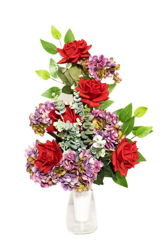 Gran ramo de flores con rosas rojas artificiales, todo un clásico