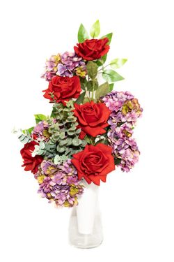 Gran ramo de flores con rosas rojas artificiales, todo un clásico