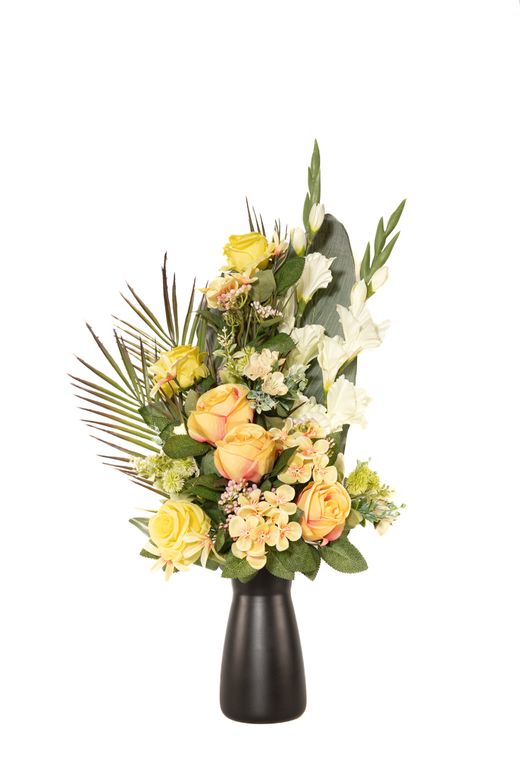 Intenso arreglo floral para cementerio con gladiolos y rosas artificiales en color naranja