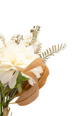 Luminoso bouquet artificial con Dahlias en color crema