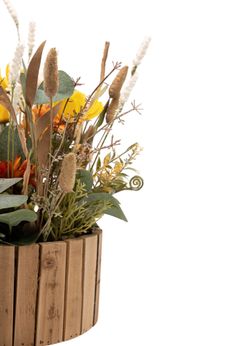 Luminoso centro artificial en tonos amarillos y naranjas