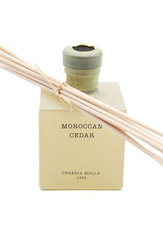 Ambientador Mikado 100 ml. Cedro marroquino. Coleção Boutique CERERIA MOLLA 1899.