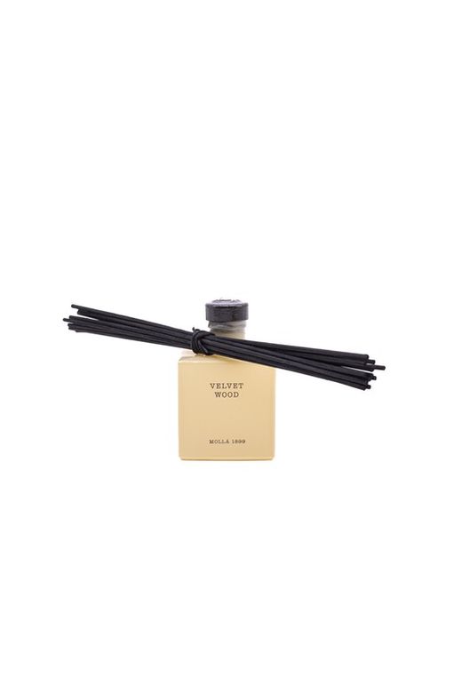 Ambientador Mikado 100 ml. Madeira de veludo. Coleção Boutique CERERIA MOLLA 1899.