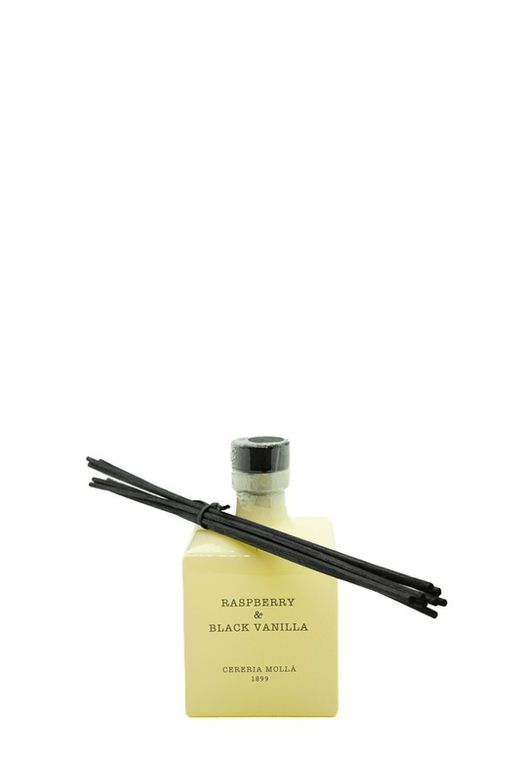 Mikado ambientador de 250ml. Raspberry & Black Vanilla. Colección Boutique CERERIA MOLLA 1899.