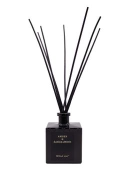 Ambientador Mikado 500 ml. Âmbar e Sândalo. Coleção Boutique CERERIA MOLLA 1899.