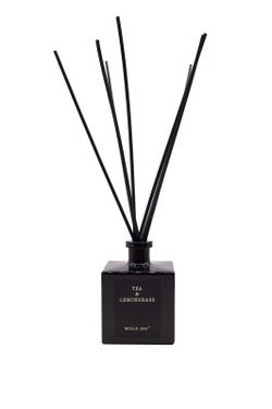 Ambientador Mikado 500 ml. Chá e capim-limão. Coleção Boutique CERERIA MOLLA 1899.