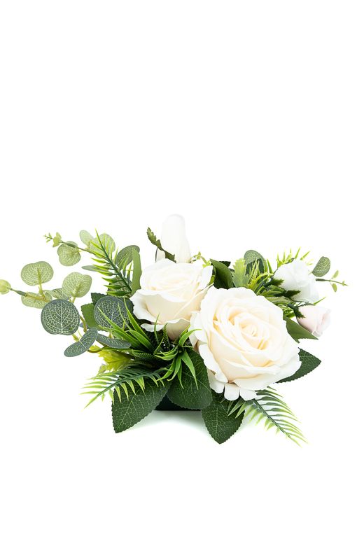 Pequeño centro floral de cementerio luminoso en crema y rosa