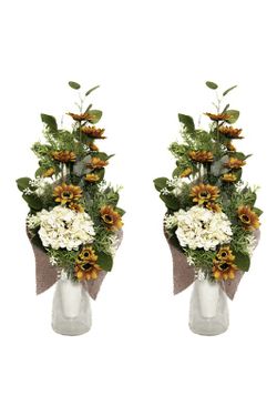 Primaveral ramo de flores para cementerio con margaritas artificiales