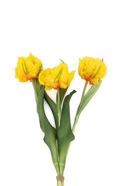 Ramillete vibrante de tulipanes artificiales amarillo intenso