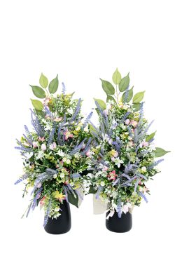 Ramo de cementerio con lavanda y detalles rosas