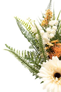 Ramo de flores de cementerio con gerbera artificial