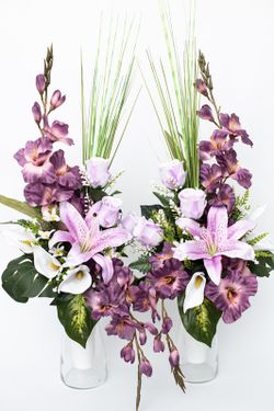 Ramo de flores para cementerio en color morado y rosa