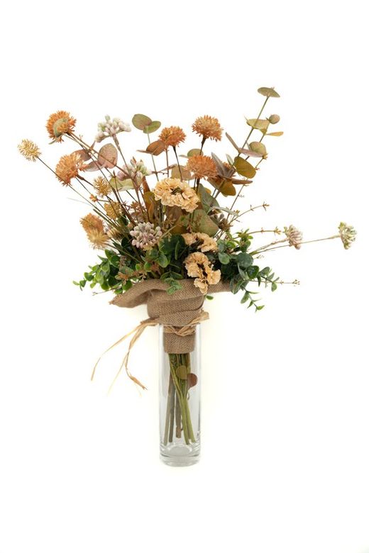 Ramo de flores silvestres artificiales en tonos crema y ocres