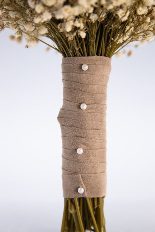 Ramo de novia con paniculata preservada. Todo un clásico para las novias más románticas y femeninas.