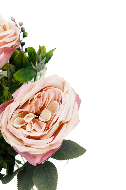 Refinado ramillete artificial de rosas de jardín en rosa empolvado