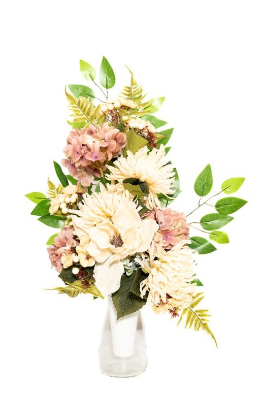 Buquê de flores refinado e delicado para cemitério nas cores claras e rosa