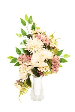 Buquê de flores refinado e delicado para cemitério nas cores claras e rosa