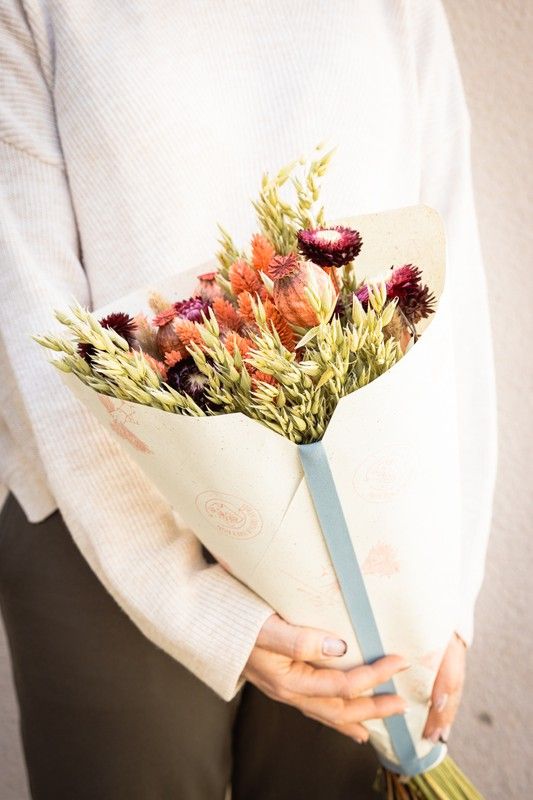 Romántico bouquet variado de flores secas Zoey