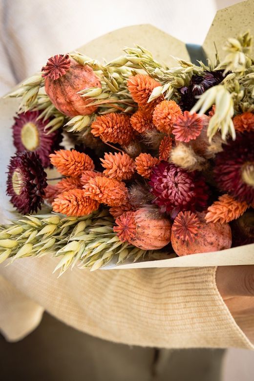 Romántico bouquet variado de flores secas Zoey