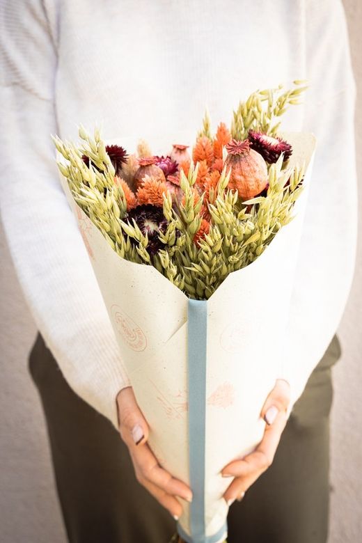 Romántico bouquet variado de flores secas Zoey
