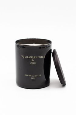 Vela Premium de 230 Grs. Rosa búlgara & Oud. Coleção Boutique CERERIA MOLLA 1899. Feito à mão.
