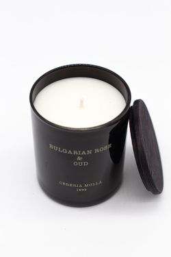 Vela Premium de 230 Grs. Rosa búlgara & Oud. Coleção Boutique CERERIA MOLLA 1899. Feito à mão.